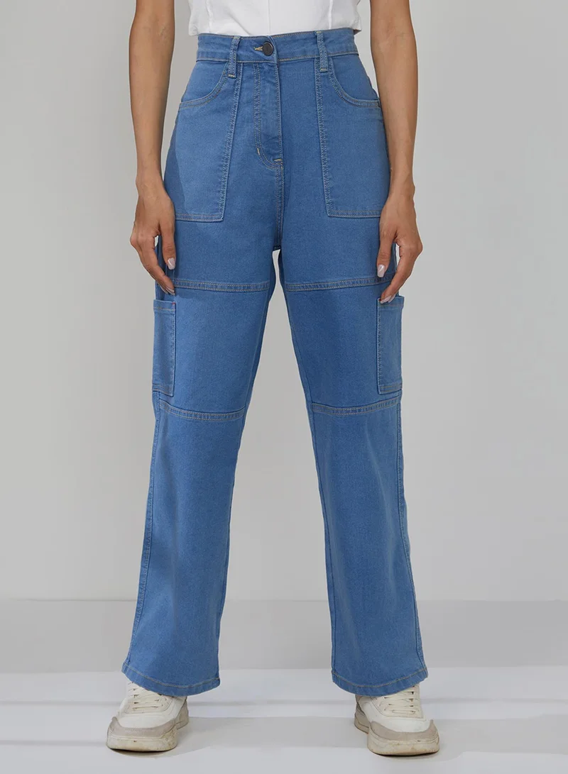 Campus Sutra Women's Light Blue Straight Fit Cargo Denim Jeans For Casual Wear | Mid-Rise | Light-Wash | Button Closure | Denim Jeans Designed With Comfortable Fit For Woman & Girls